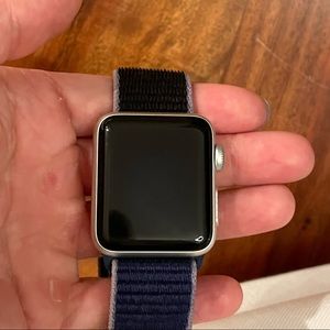 Apple Watch + Cellular Series 3